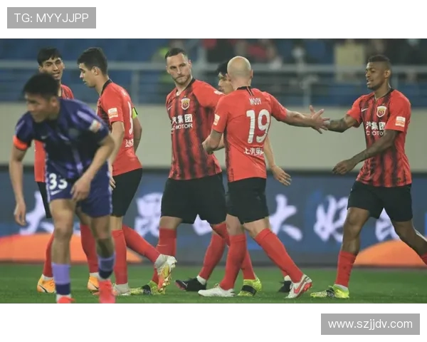 广州足球队耐力表现引发热议球迷与专家观点交锋分析