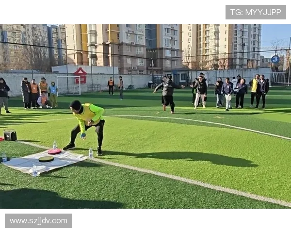 西安飞盘队在极限运动嘉年华中的战术表现分析与点评